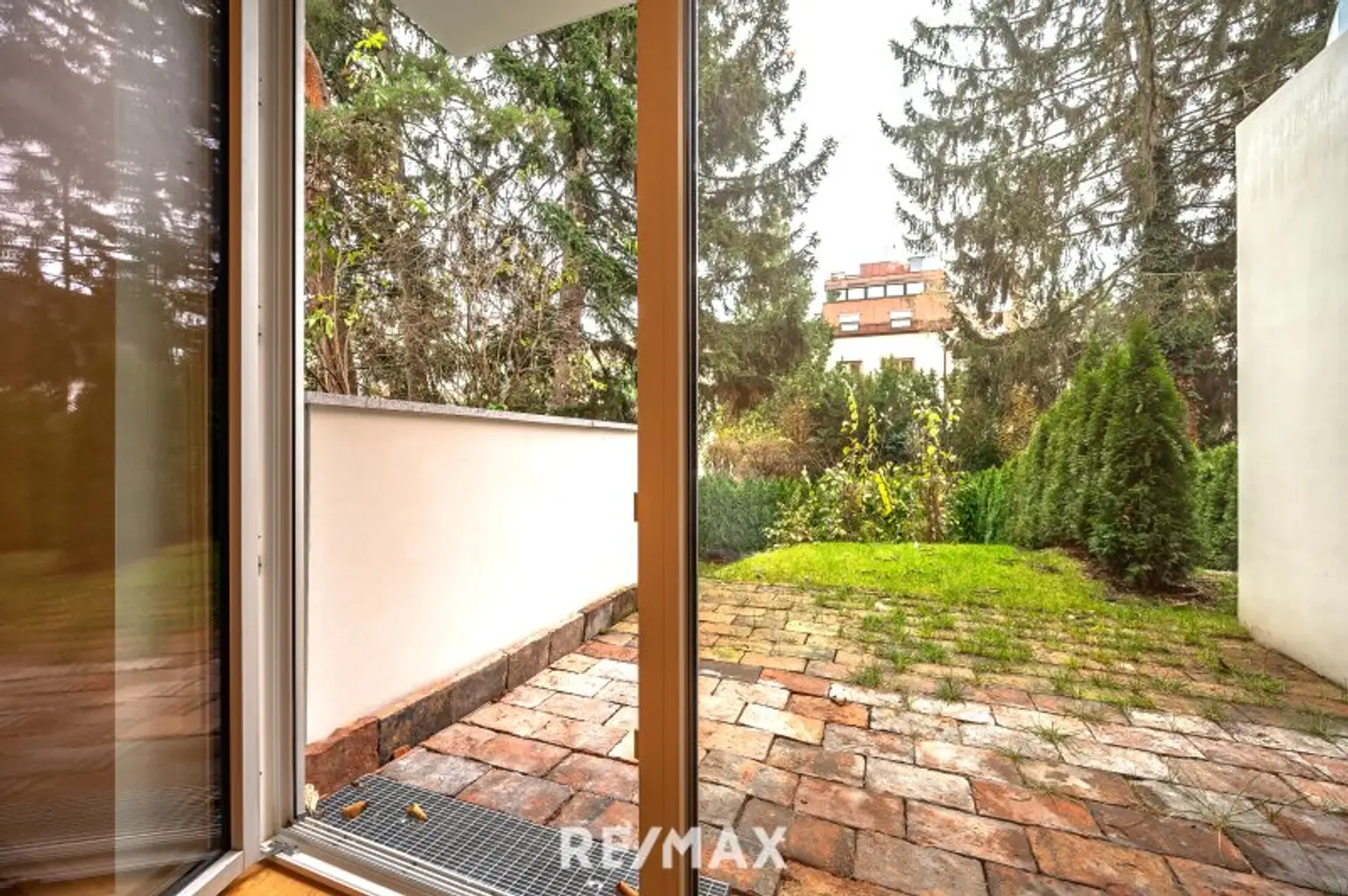 Ausgang auf die Terrasse