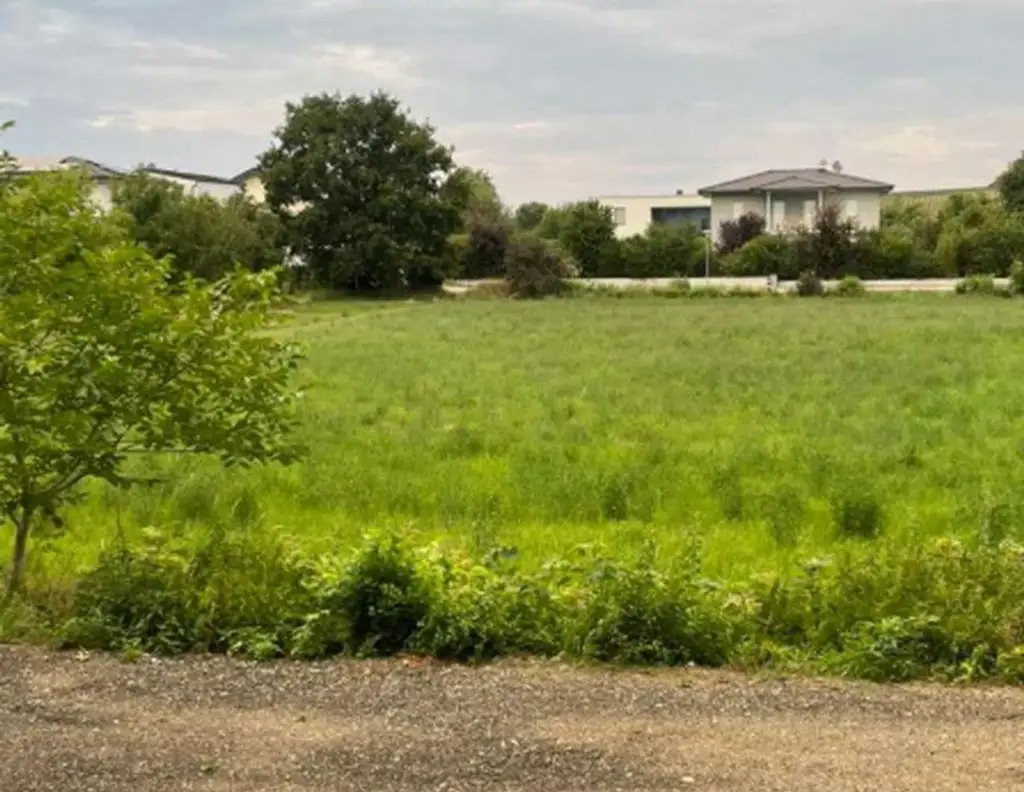 Aufgeschlossenes Grundstück in Retz ohne Bauzwang / Ruhige Lage