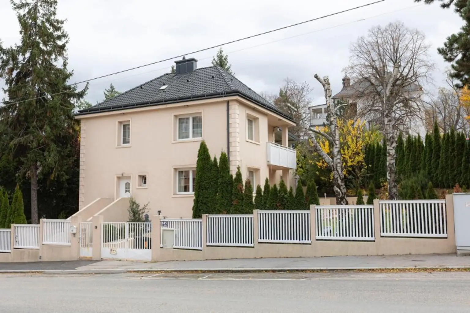 Top Preis/Leistung!  Villa in 1130 Wien !  Top-Lage: Wohnkomfort für Ihre Familie