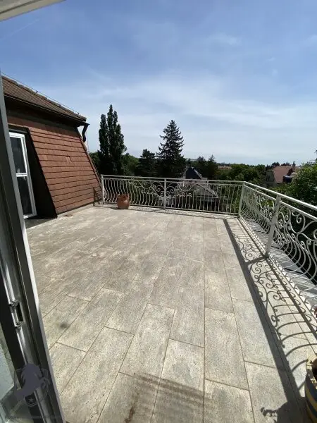 Zum Verkauf gelangt eine außergewöhnliche Villa in absoluter Bestlage von Hietzing