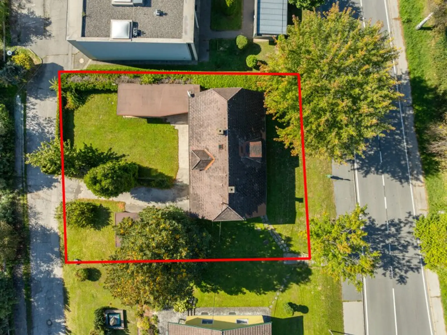 Älteres nettes 150m² Einfamilienwohnhaus mit Doppelcarport in Brückl - Super Infrastruktur