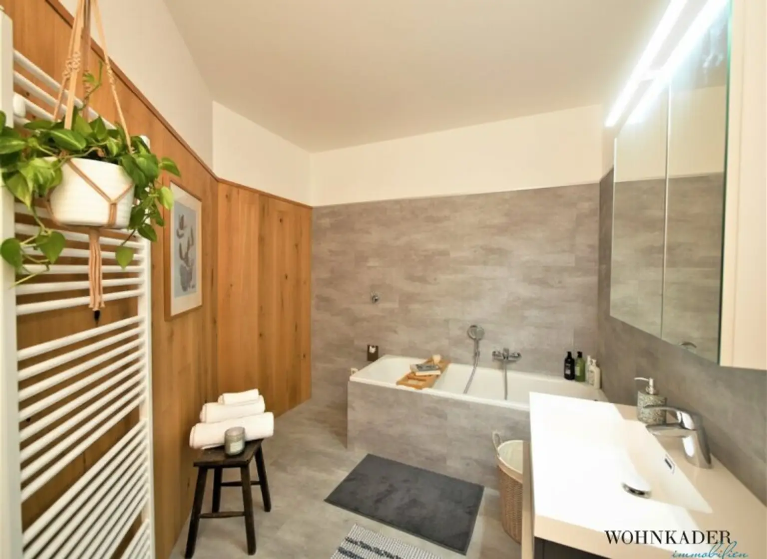 Charmante 2-Zimmer-Wohnung mit Südausrichtung mit eigenem Garagenstellplatz