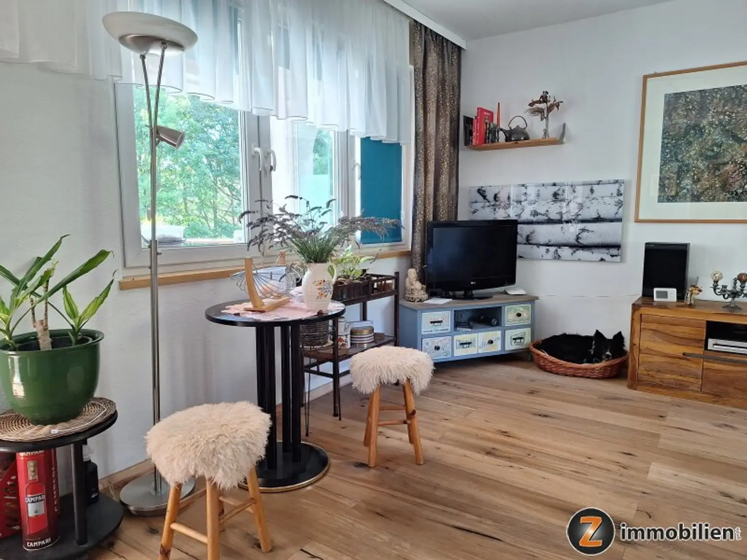 Gepflegtes Landhaus mit Naturgarten zum Sofortbezug