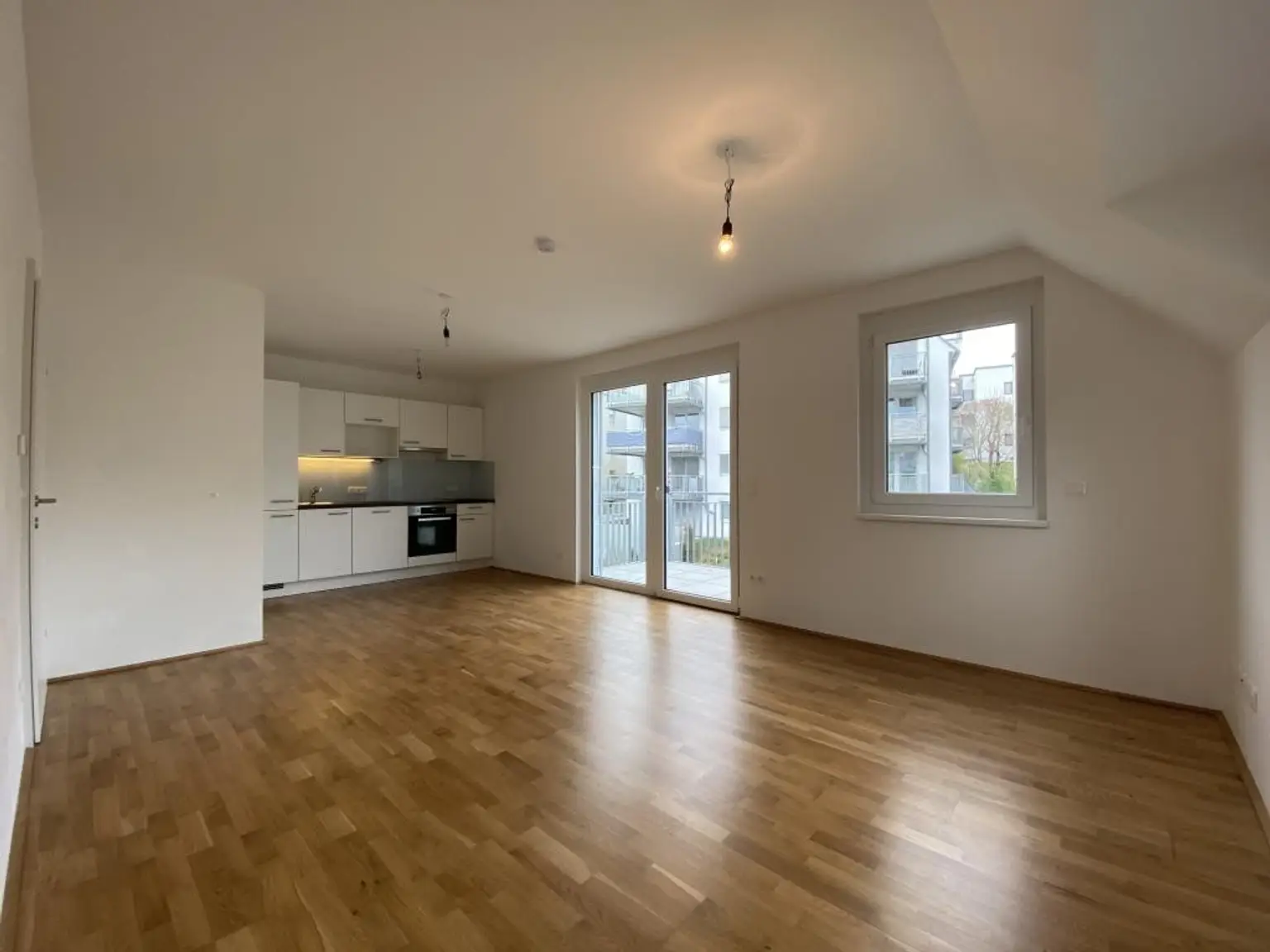 Neuwertige Traumwohnung in Ruhelage!!! 8m² Balkon!!! Top-effiziente Raumaufteilung!!!