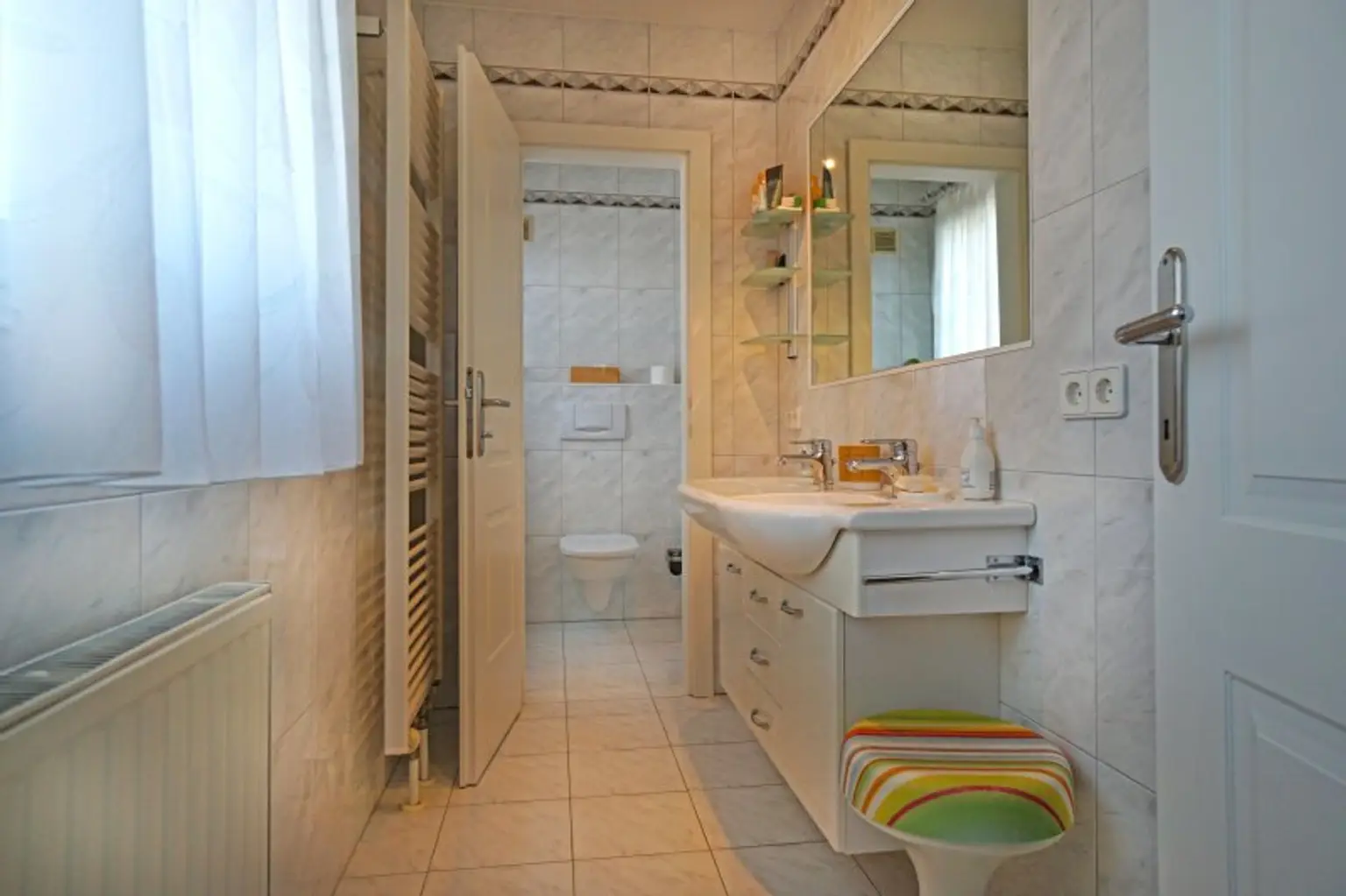 Einmalig! Stilvolle Premium-Residenz mit altem Weinhaus am Neusiedler See