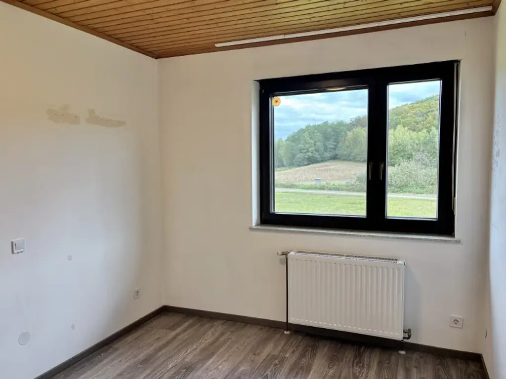 ** FAMILYS BEST **   Reinersdorf !! Bungalow mit ca. 122 m2 Wfl. in ruhiger, idyllischer Ortsrandlage mit ca. 1.200 m2 Eigengrund !!