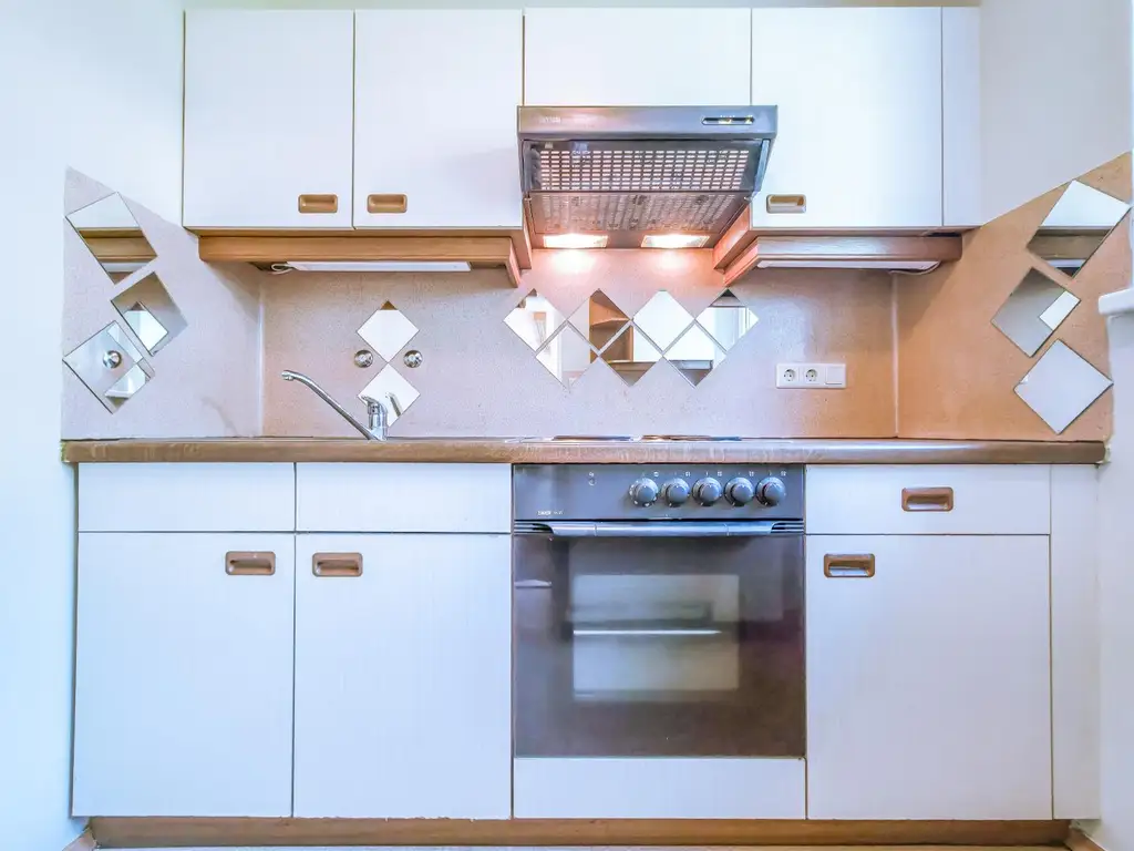 Gepflegte 2-Zimmer-Wohnung mit herrlichem Balkon in Aussichtslage in Fiecht!