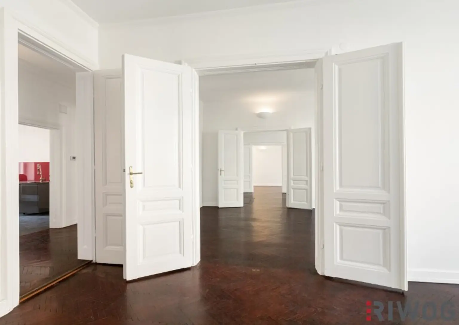Beeindruckende Stilaltbauwohnung | Innenhofbalkon | Ca. 3,5 m Raumhöhen | 3. Etage | Nähe Donaukanal, Hundertwasserhaus, 1. Bezirk, Prater