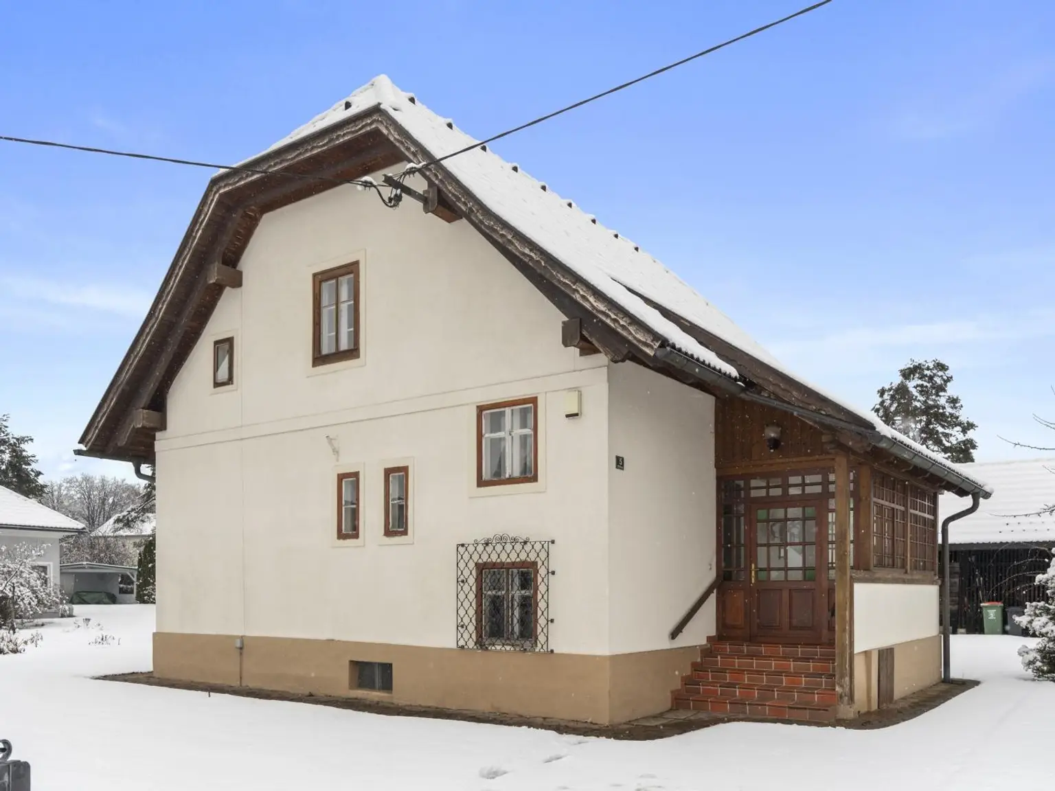 Gepflegtes Einfamlienhaus mit schönem Grund