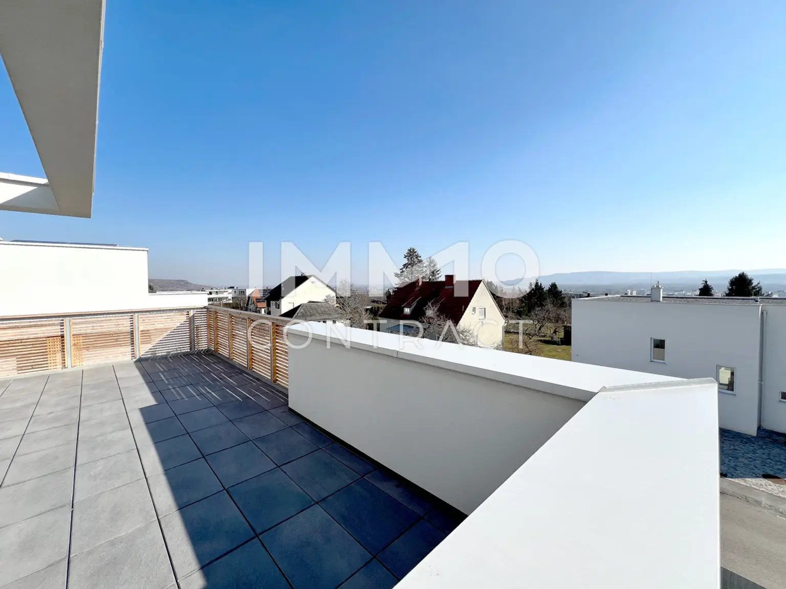 KREMSER WOHNDOMIZIL
3Zi- 84qm- Penthouse-Eigentum 
Lift, Tiefgarage, in beliebter Grünruhelage