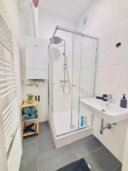 Helle 2-Zimmer-Wohnung mit durchdachter Raumaufteilung – Toplage im Herzen von Favoriten