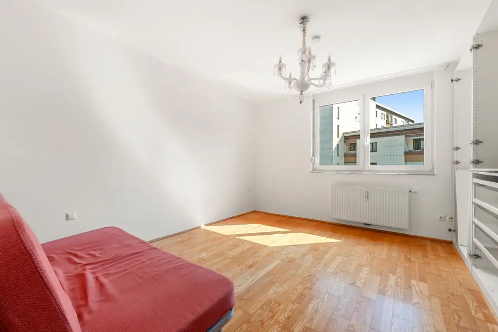 Stilvolle 4-Zimmer-Wohnung im Penthouse-Flair mit Dachterrasse