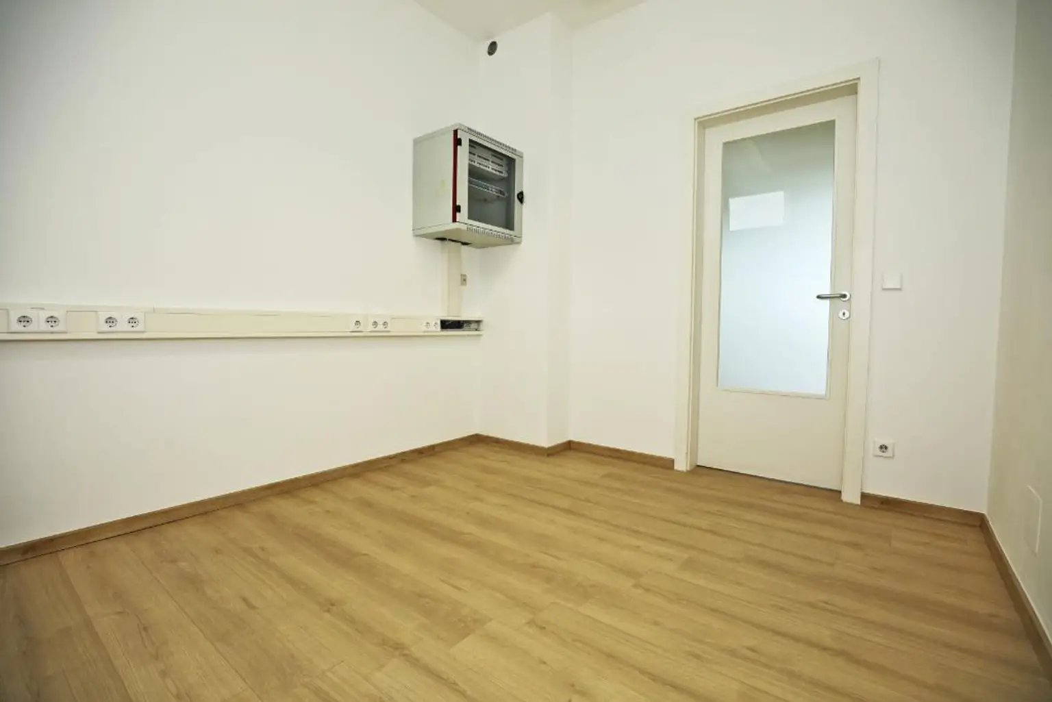 Neuwertiges, barrierefreies Büro im Zentrum von Graz-Andritz