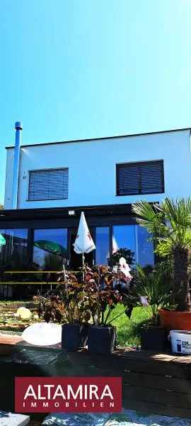 Ankommen um zu bleiben - Modernes Architektenhaus am türkisblauen Dürrsee; Mietgrund