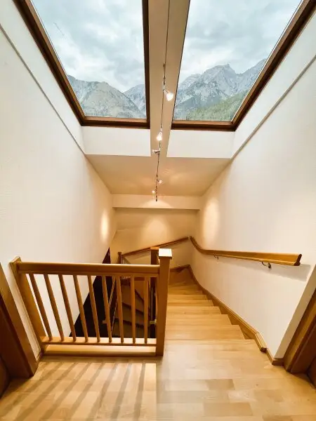 Heller Stiegenaufgang