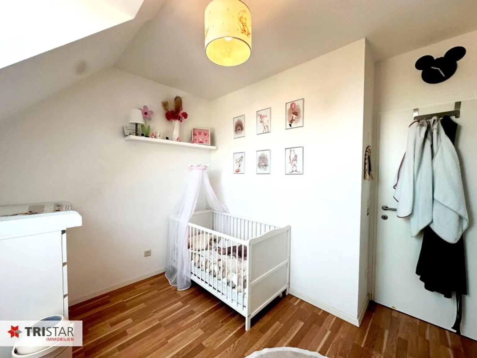 NEU I Charmante 3 Zimmer Wohnung mit 2 Balkonen in Top Lage von Himberg