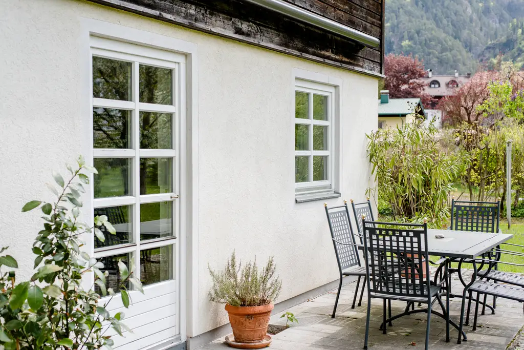 Ihr Zuhause am Mondsee – charmanter Altbau auf großzügigem Sonnengrundstück