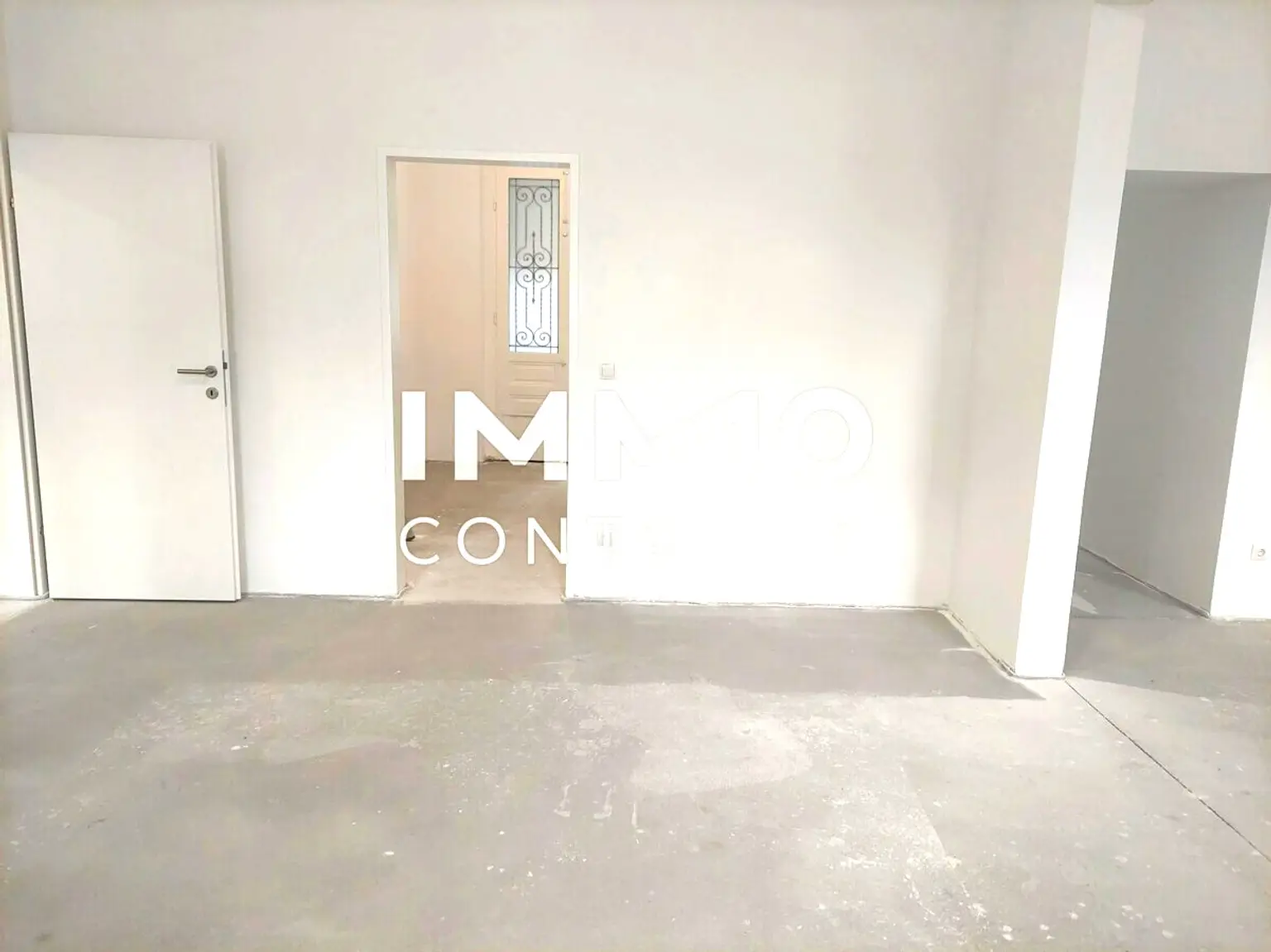 Unbefristete Vermietung. Geschäftslokal. Erstbezug nach Komplettrenovierung in der Hütteldorfer Straße,