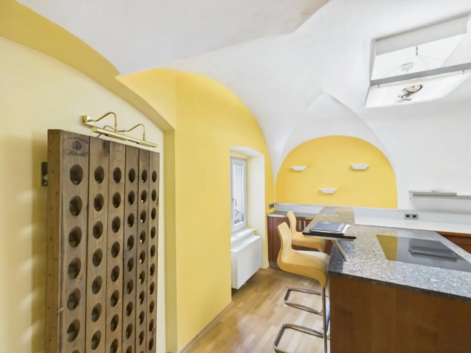 Moderne 2-Zimmer-Wohnung im Herzen von Baden- Jetzt entdecken!