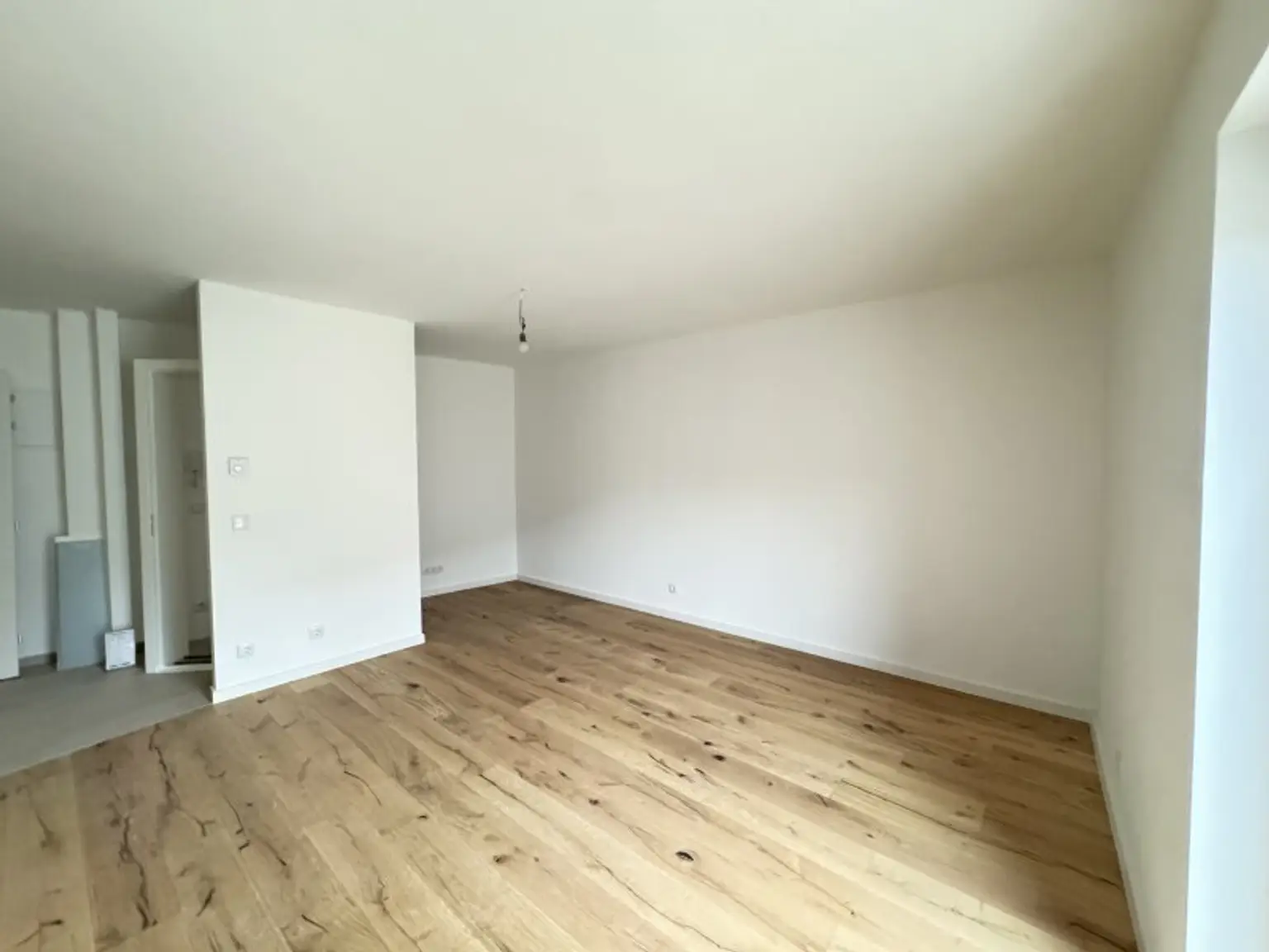 Ihre moderne neue Traumwohnung in einer naturnahen Lage! Ab sofort verfügbar!