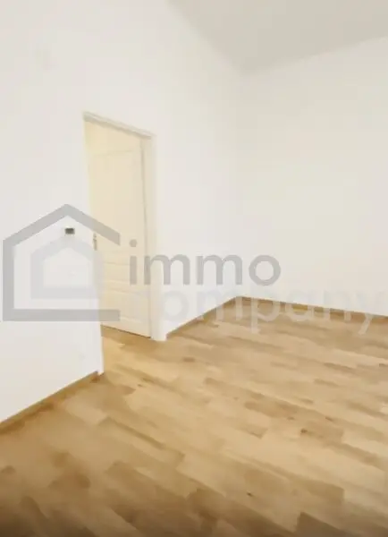 Moderne Wohnung zum Wohnen oder für Ihr neues Geschäft: einen Schönheitssalon, ein Café, eine Praxis! 3. Bezirk! U3