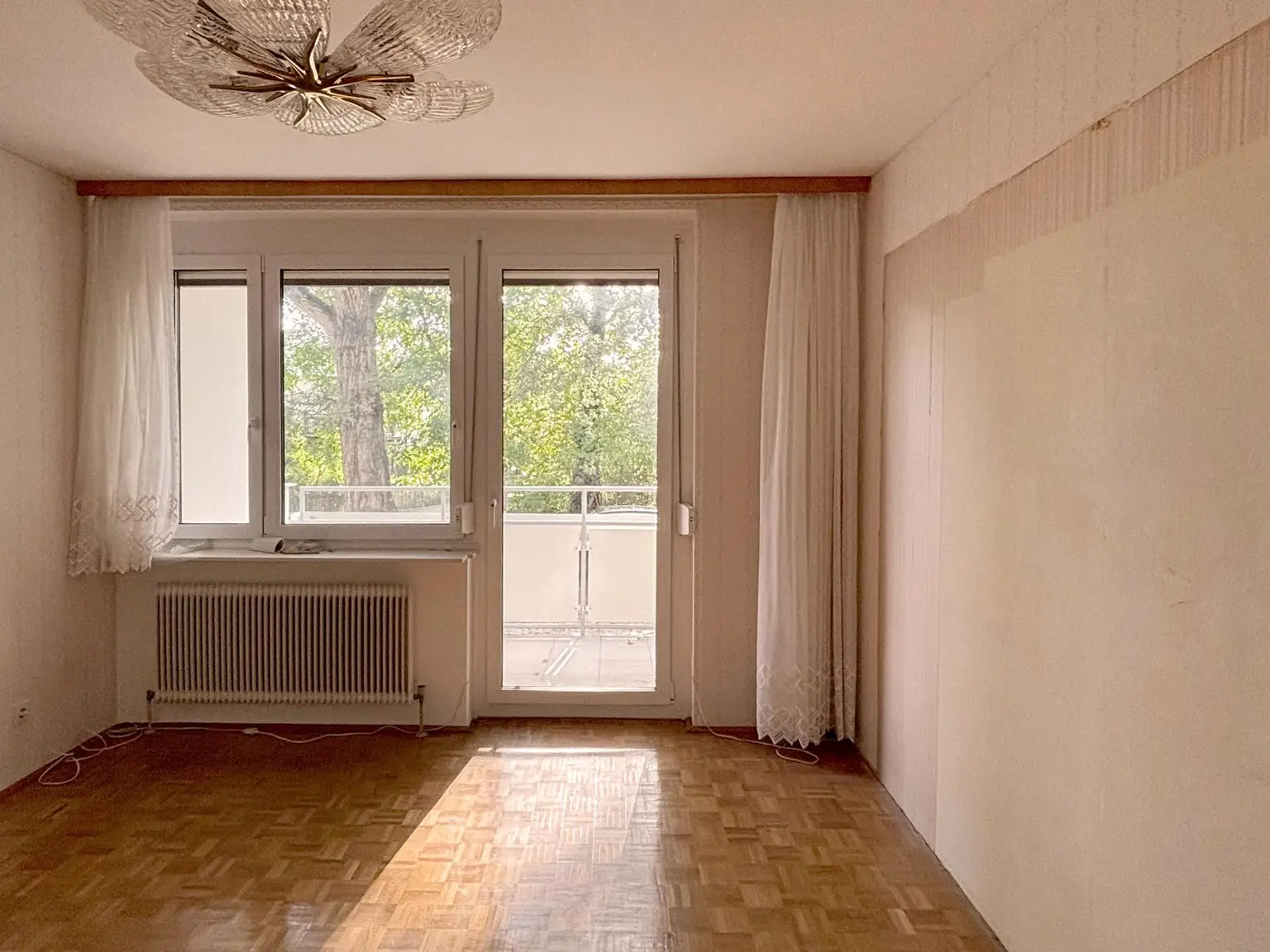SELTENE GELEGENHEIT AUF EINE EIGENTUMSWOHNUNG MIT 2 LOGGIEN IN RUHIGER WOHNLAGE IM HERZEN VON LANGENZERSDORF