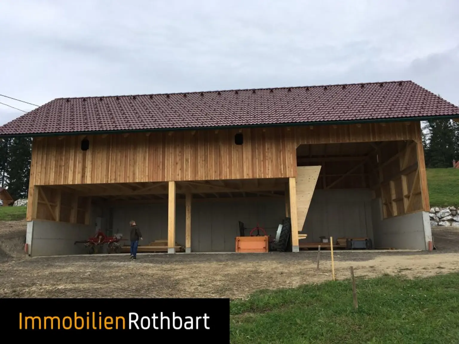 Neuwertiger Bauernhof in sonniger Lage