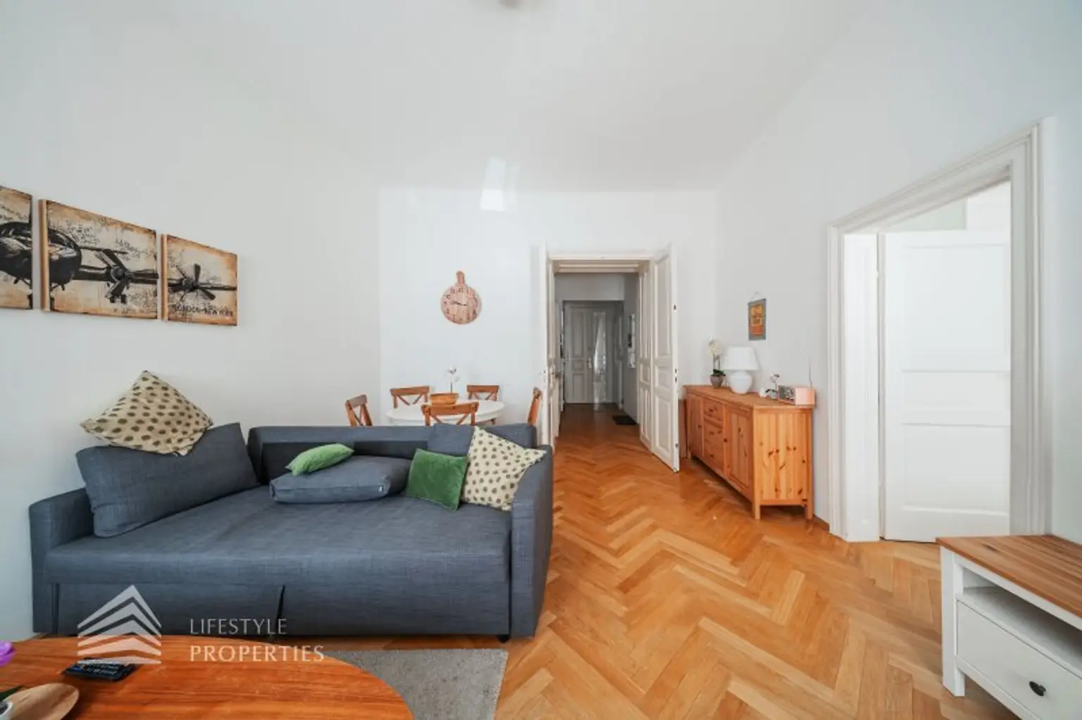 Charmante 2-Zimmer  Renovierte Altbauwohnung nähe Augarten