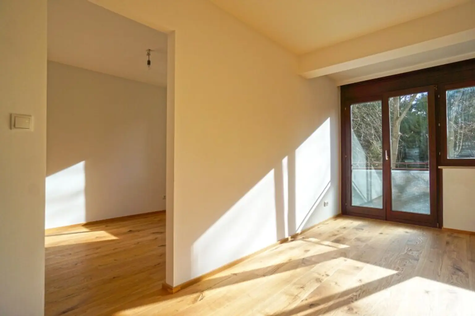 Wohnzimmer Richtung Schlafzimmer