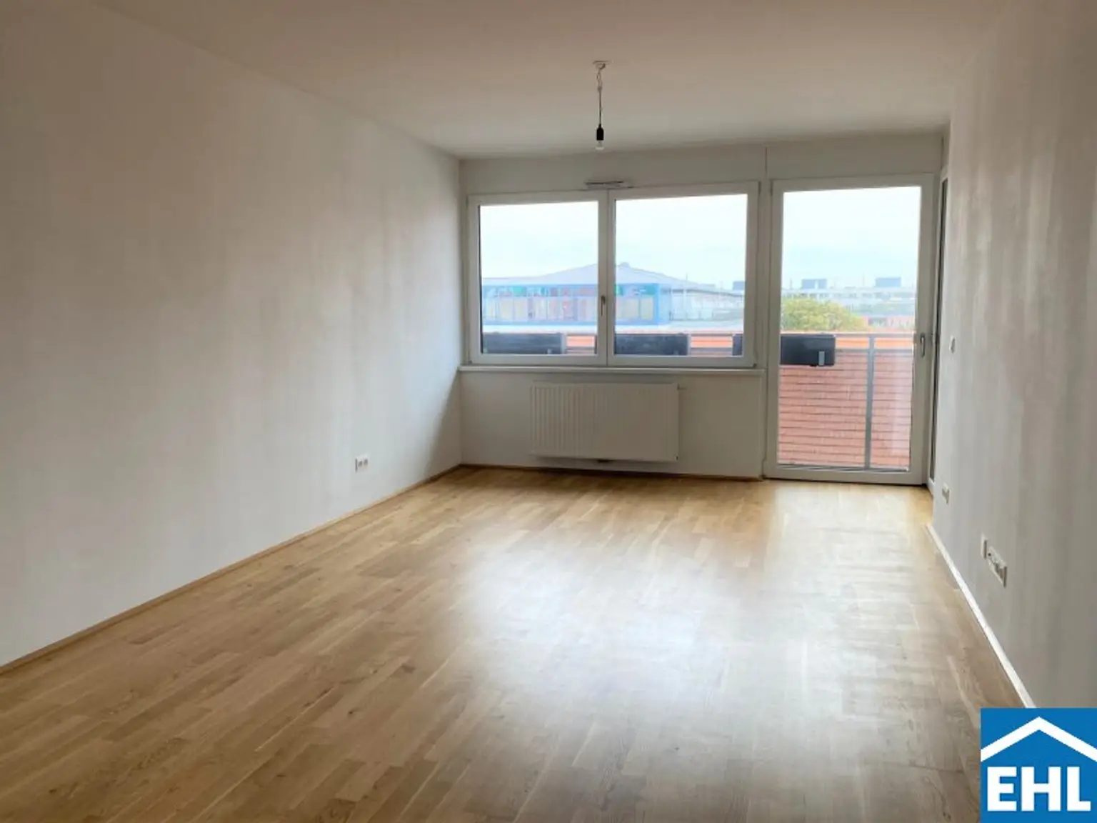 2-Zimmer-Wohnung mit Loggia in zentraler Lage