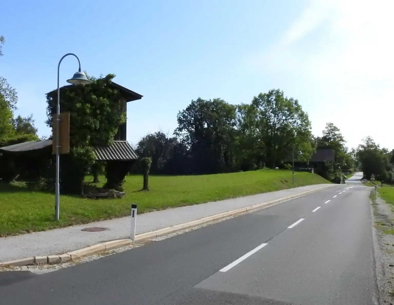 Baubewilligtes Projekt - Wohn- und Gewerbezentrum, Seniorenresidenz, Gesellschaftszentrum,...