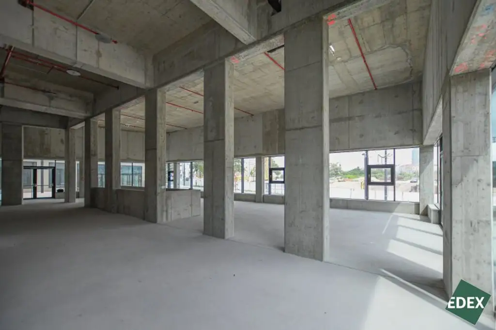 Erstbezug | Moderne Gewerbefläche mit hoher Sichtbarkeit und Terrasse auf zwei Etagen - unbefristet