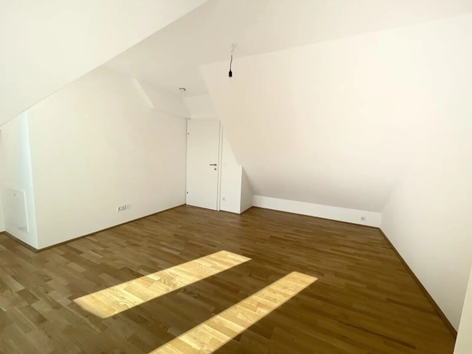 Einmalige Chance: Modernes Townhouse mit zwei Eingängen!