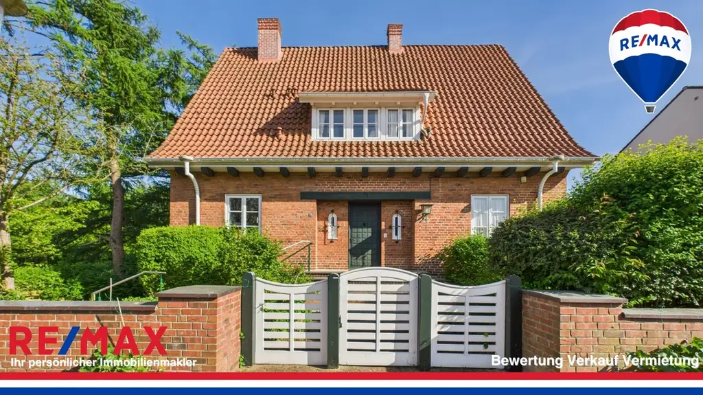 Seltene Chance: Denkmalgeschütztes Architektenhaus mit parkähnlichem Grundstück und unverbaubarem Feldrandblick