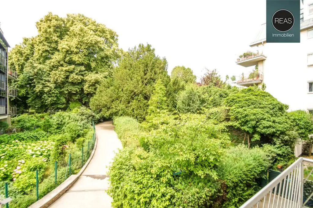 Traumwohnung mit Balkon, Terrasse und Garage in exklusiver Gartenanlage bei der Hohen Warte!