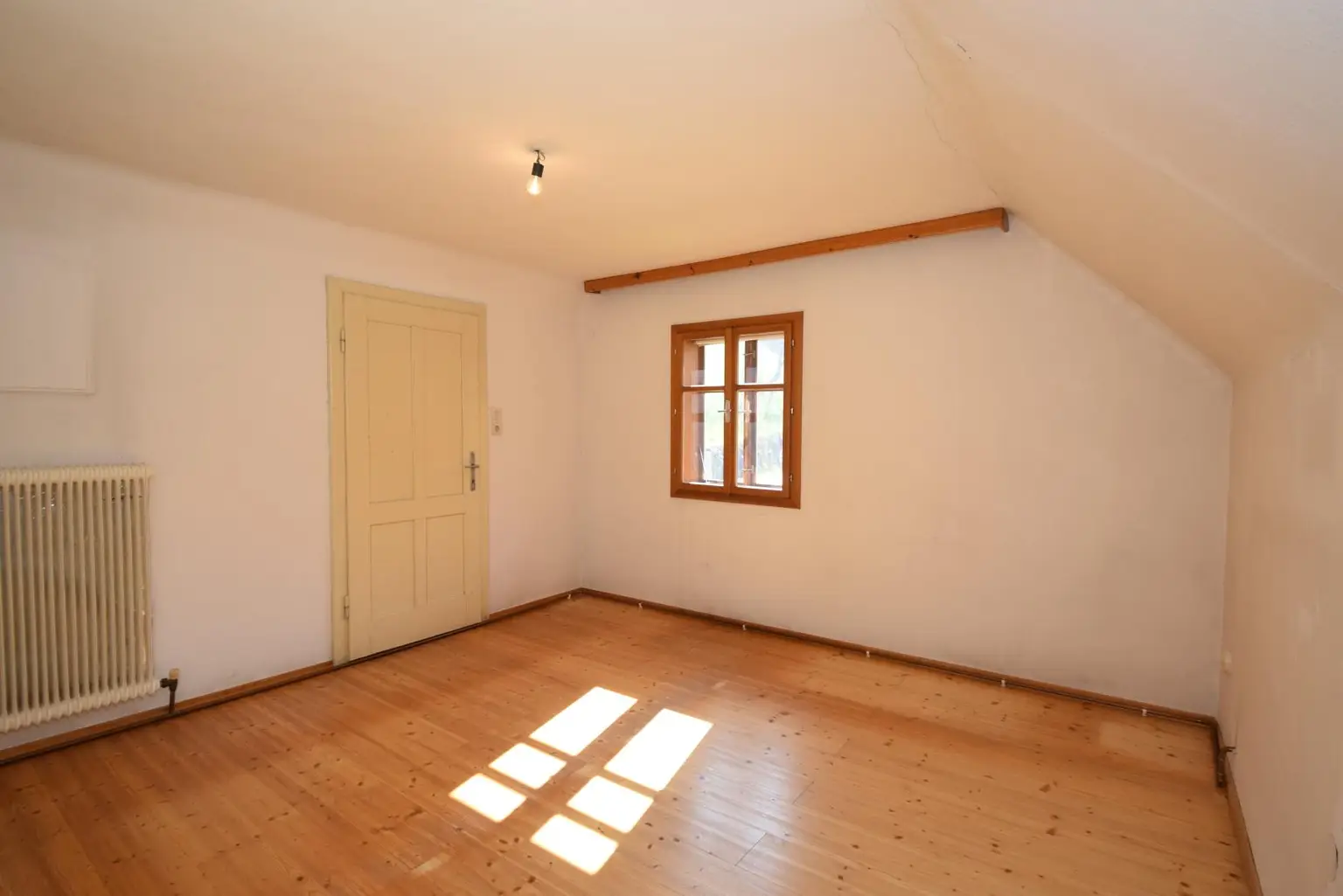 Zimmer im Obergeschoß