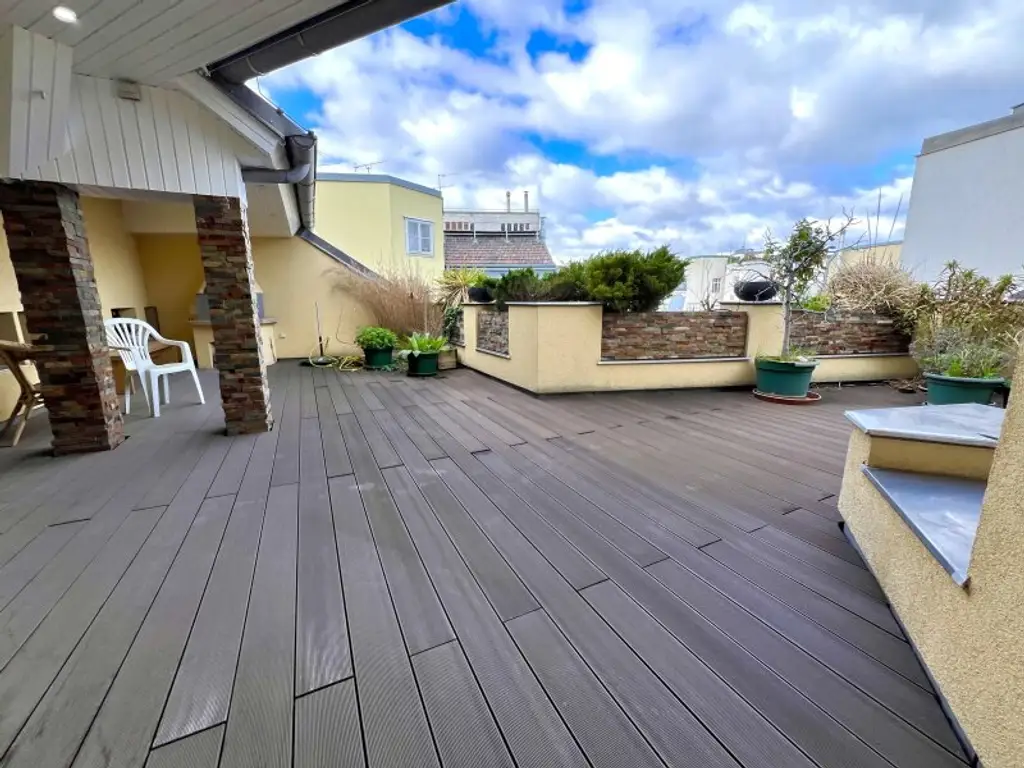 Hier bleiben keine Wünsche offen - Exklusive Maisonette mit 44m² Terrasse nahe Naschmarkt zu mieten!