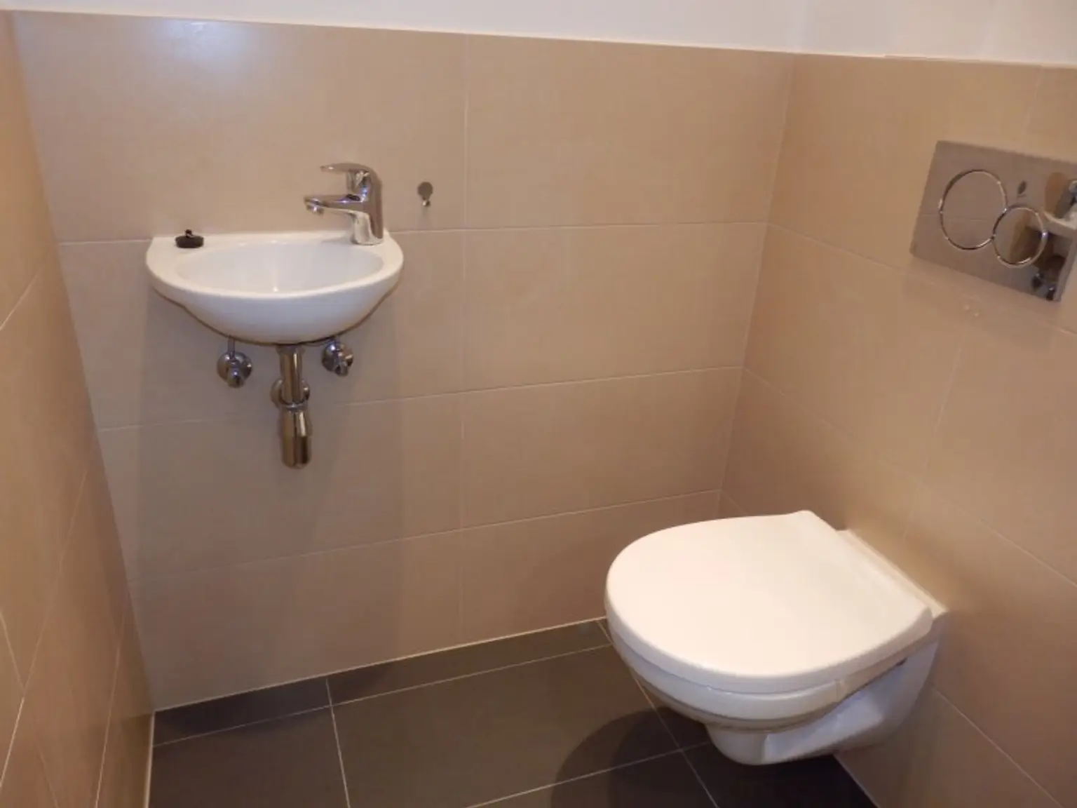 FEINE 2 Zimmer NB Wohnung, GENIALE AUFTEILUNG