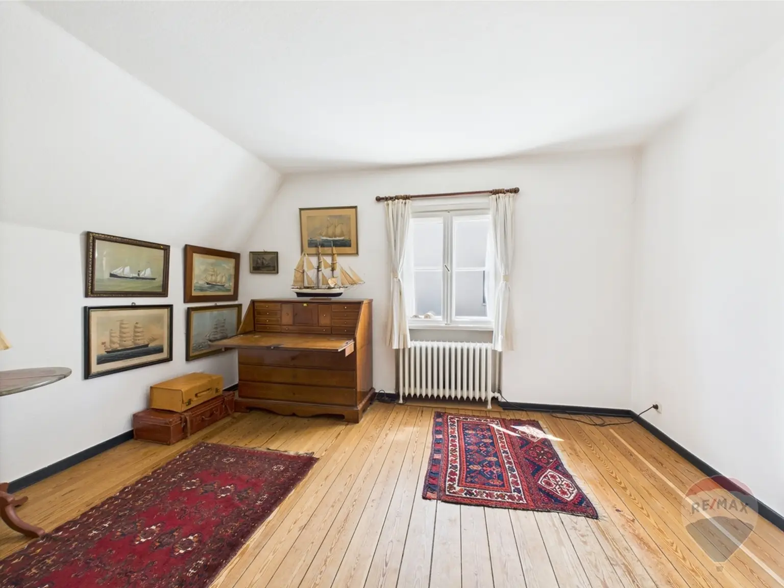 Großes Kinderzimmer