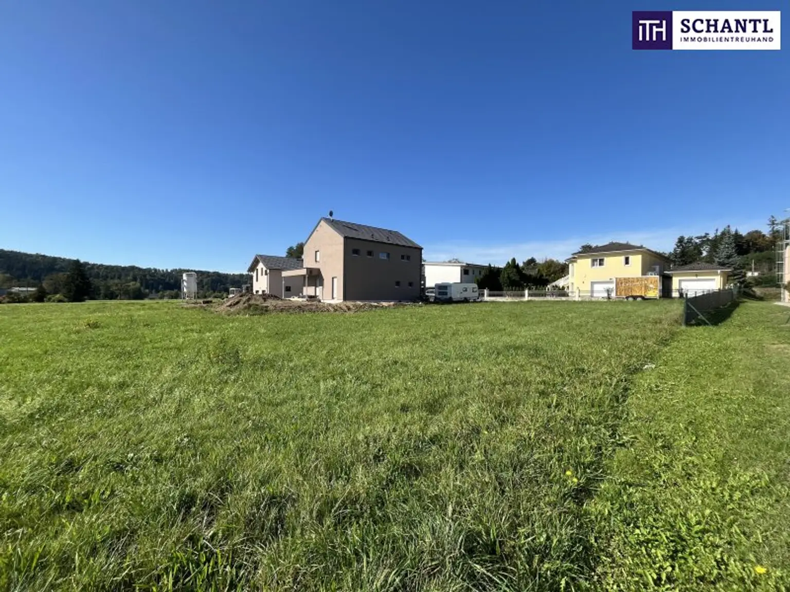 EINMALIGES Baugrundstück in BEGEHRTER LAGE mit TOP ANBINDUNG!