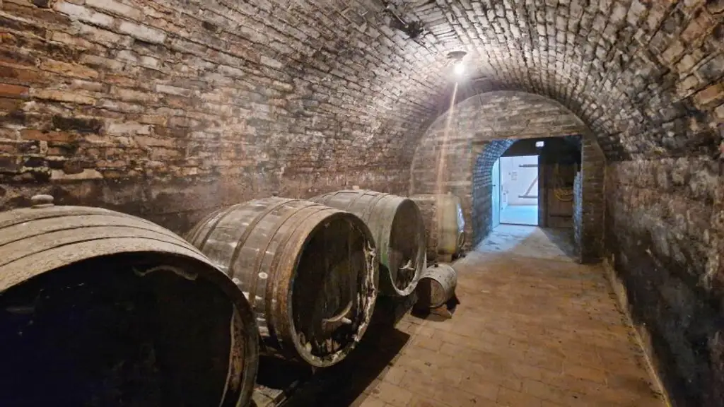 Weinkeller in Wagram - zu den Weinbergen des Unteren Traisentals