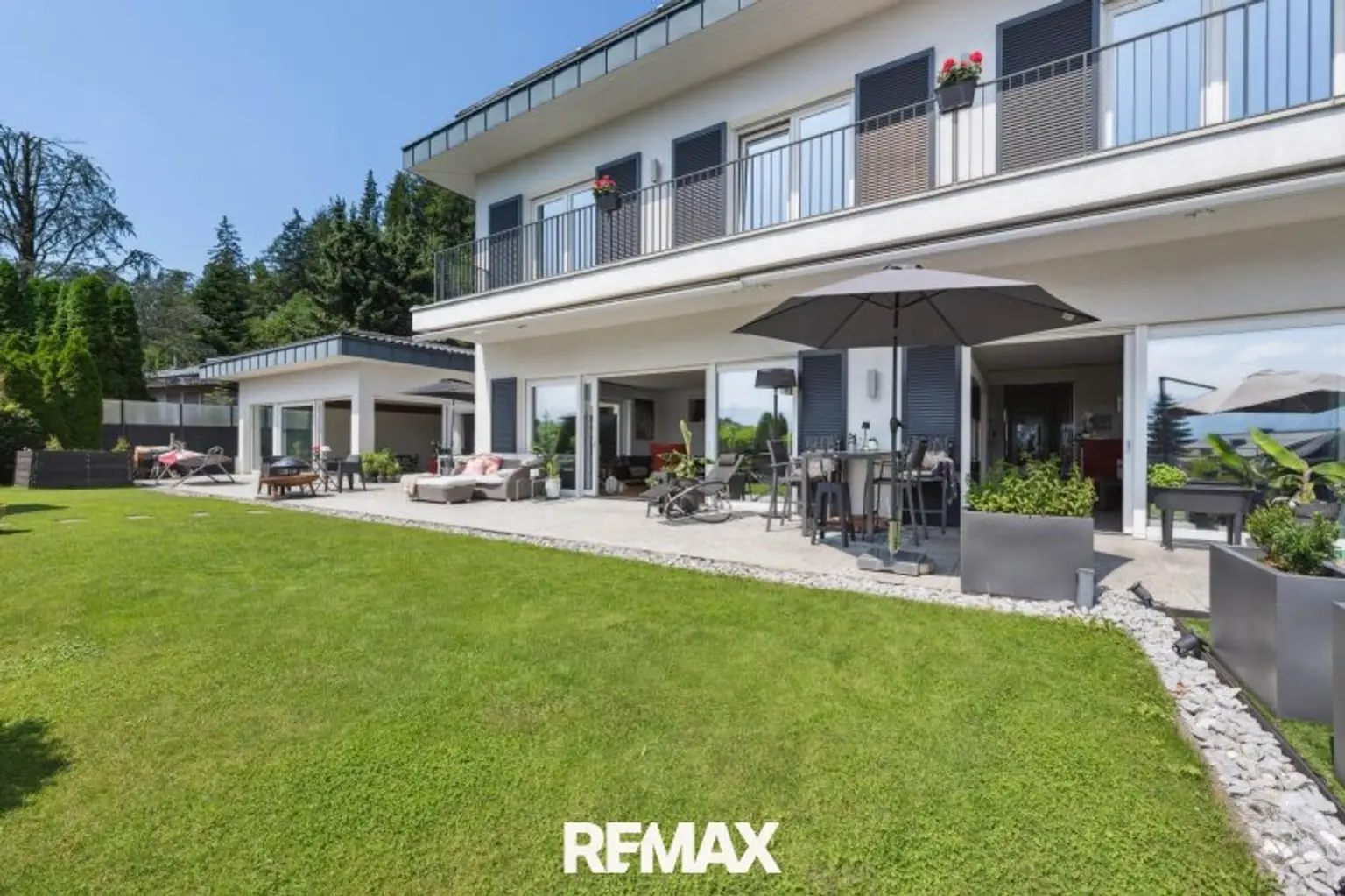 Hausansicht von der Gartenseite