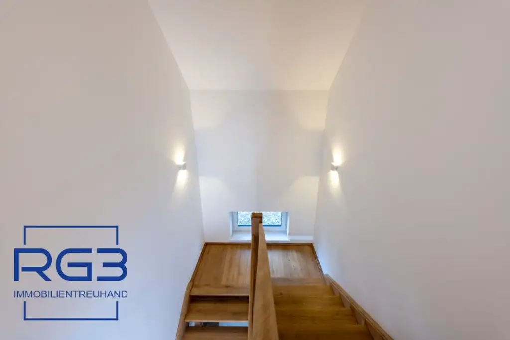 Großes Einfamilienhaus mit großem Garten # Provisionsfrei