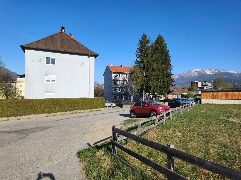 Sanierte 3-Zimmer-Wohnung mit Balkon, Parkplatz & großem Kellerabteil in Spittal an der Drau