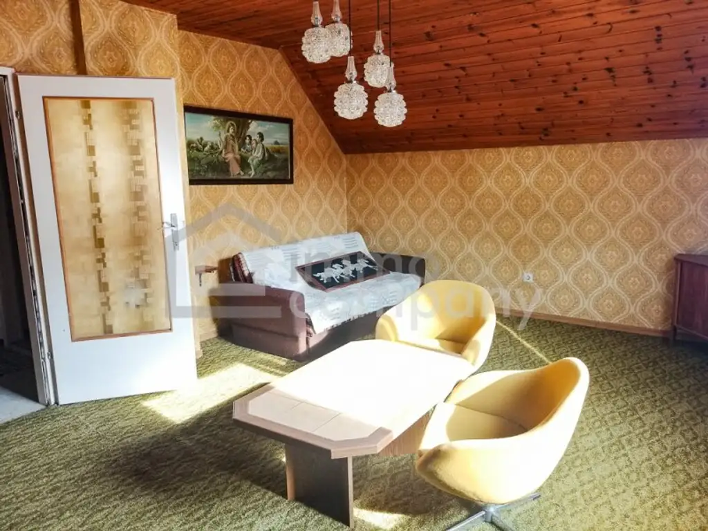 2 Häuser für Ihre Zukunft! 7 Zimmer, 203 m² für 285.000 €!