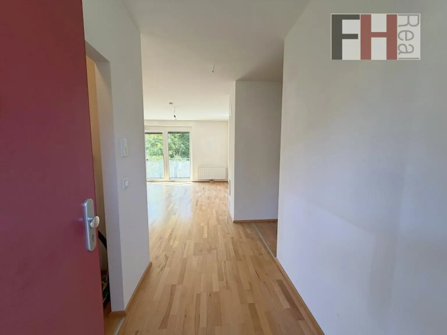 Schöne 3-Zimmer Wohnung mit Balkon und 2 Parkplätzen in Purkersdorf, Kernzone Wien!