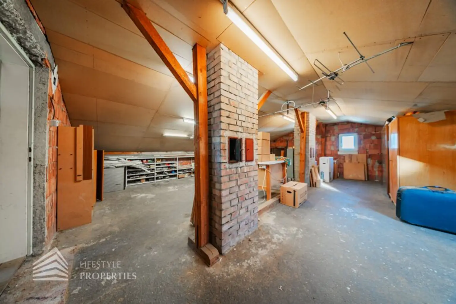 Großzügiges Familienrefugium in absoluter Ruhelage – charmantes Wohnhaus auf 1.000 m² Traumgrundstück in 1220 Wien