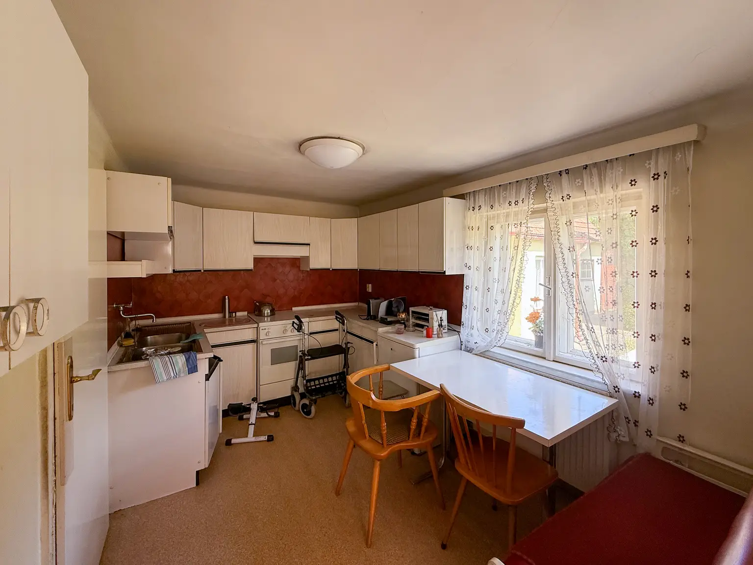 Bestand revitalisieren oder neu durchstarten ? 861 m² Grundstück mit Entwicklungspotenzial!