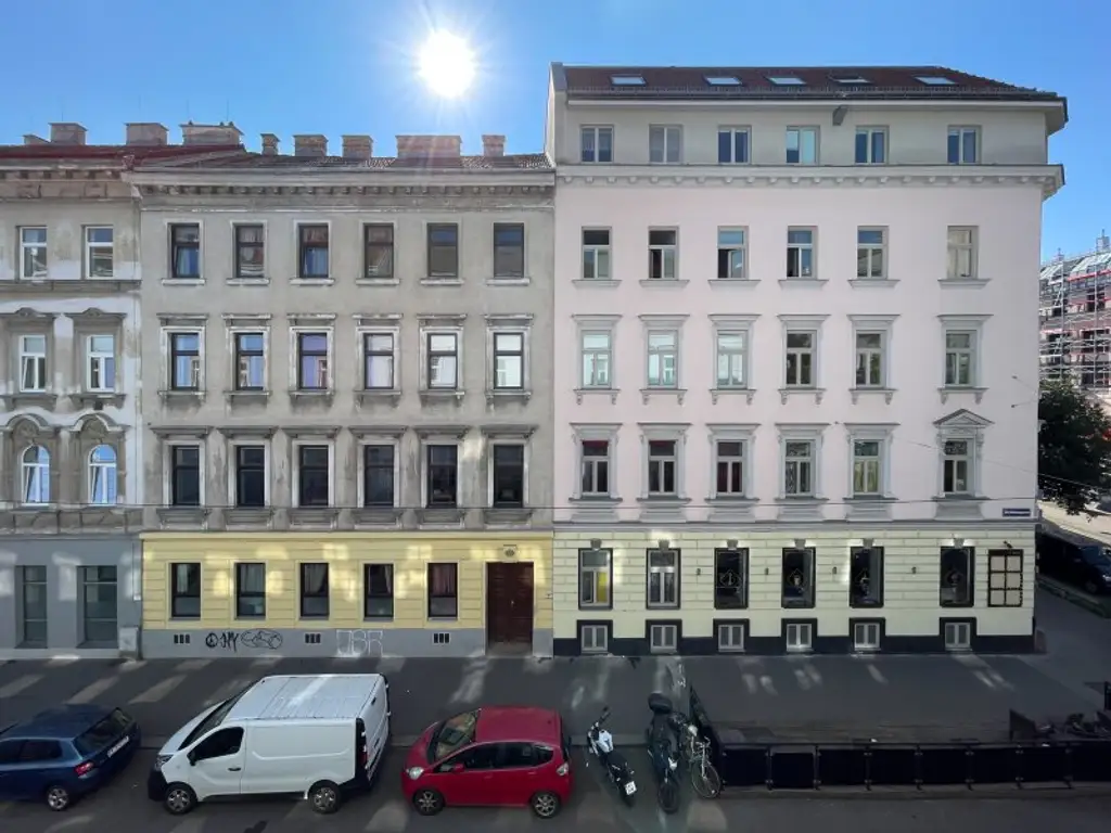 NÄHE AUGARTEN: 2,5-Zimmer-Altbauwohnung mit großem Gestaltungspotenzial beim Wallensteinplatz