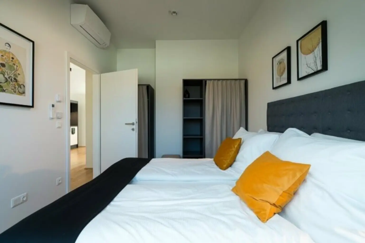 Traumhafte DG-Wohnung mit Terrasse